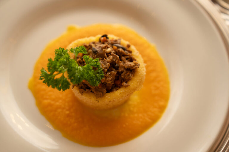 Ricevimenti e matrimoni Roma - Villa Grant cucina vegana e vegetariana - polenta seitan uvetta pinoli ortaggi
